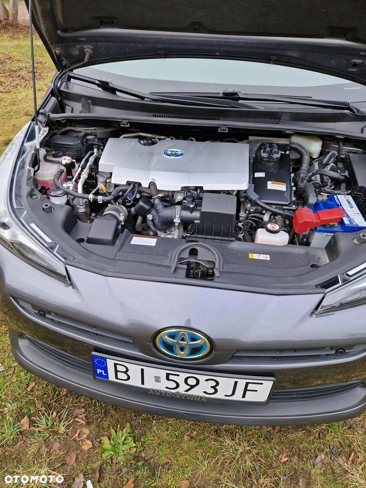 Toyota Prius Hybrid - 5