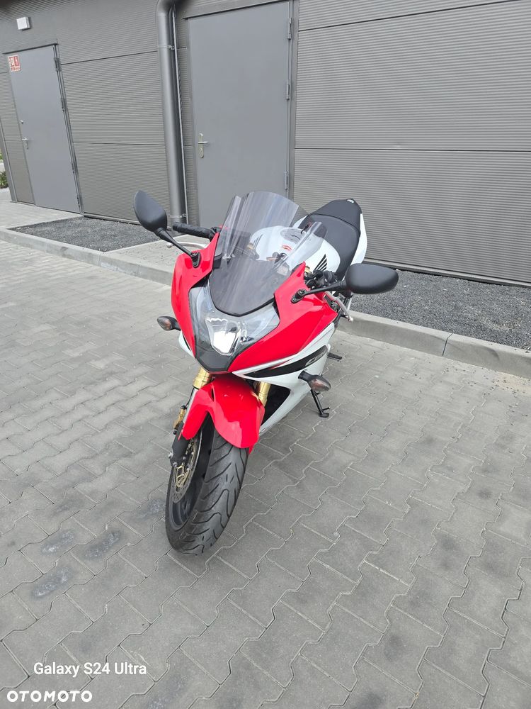 Honda CBR - 6