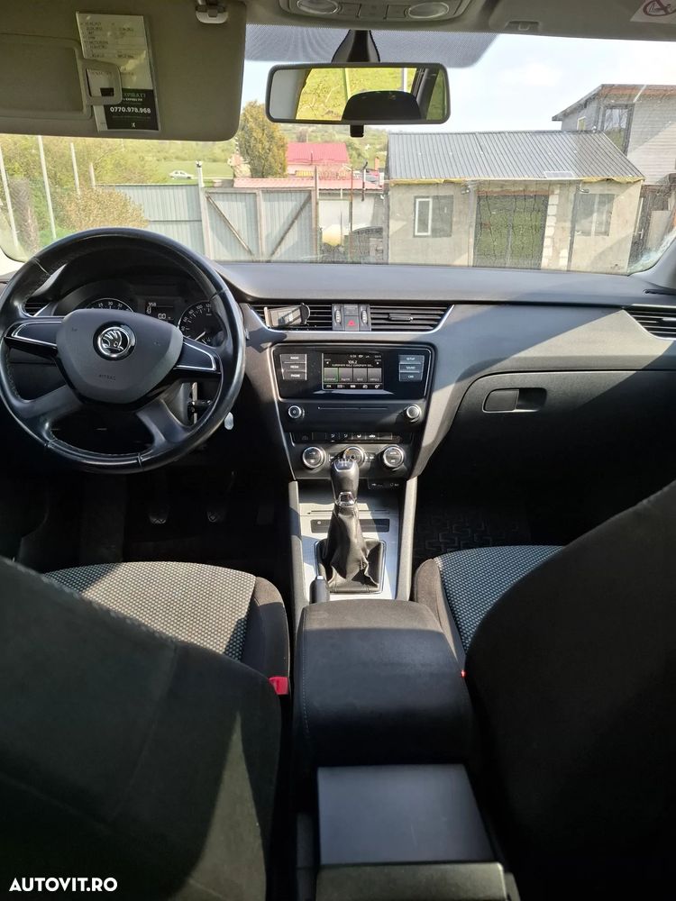 Skoda Octavia 1.6 TDI Active - 5