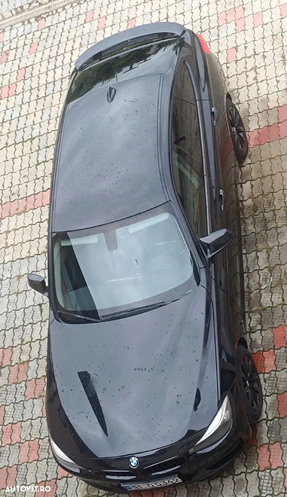 BMW Seria 3 318d GT Sport Line - 30