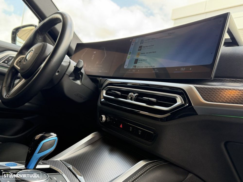 BMW i4 eDrive40 Pack Desportivo M — fotografia 8
