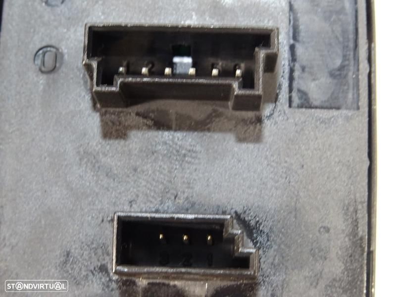 Botão De 4 Piscas Bmw 3 (E90)  61316945652 / 6945652 / 6 945 652 - 5