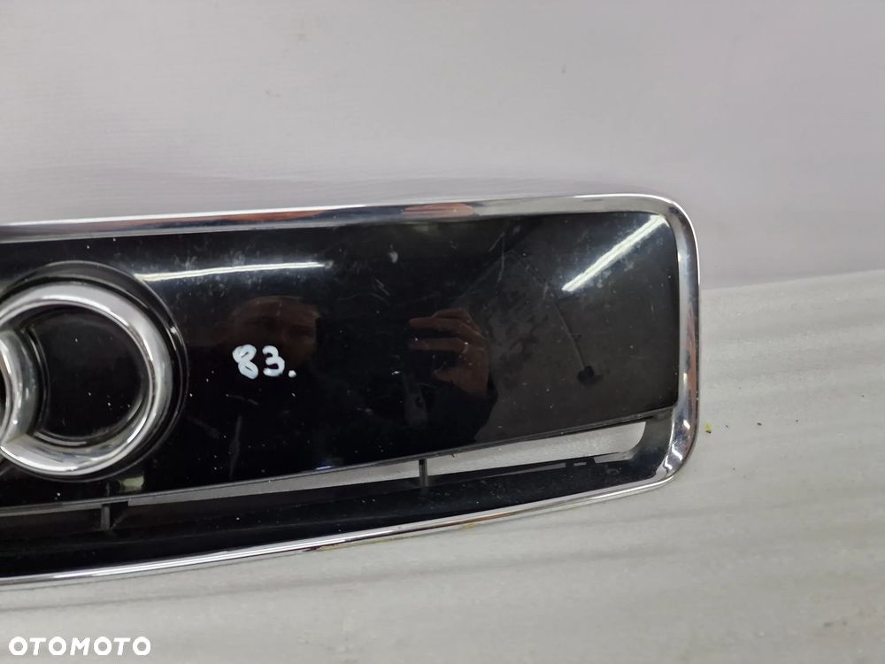 AUDI A2 8Z0 99- ATRAPA / GRILL PRZEDNI PRZÓD , NR 8Z0853692A , NR AUKCJI GR83 - 8