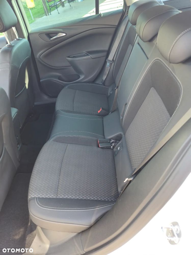 Opel Astra 1.4 Turbo Innovation - 16