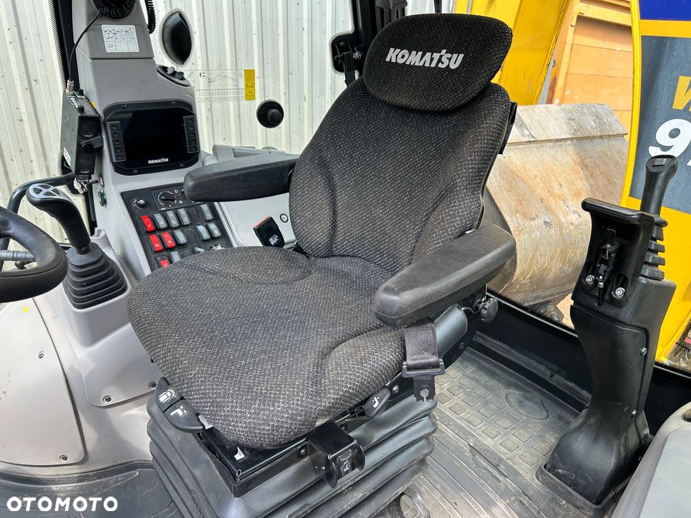 Komatsu WB97-S5 - 15