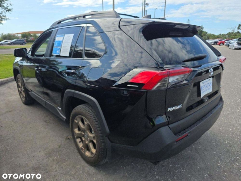 Toyota RAV4 - 4