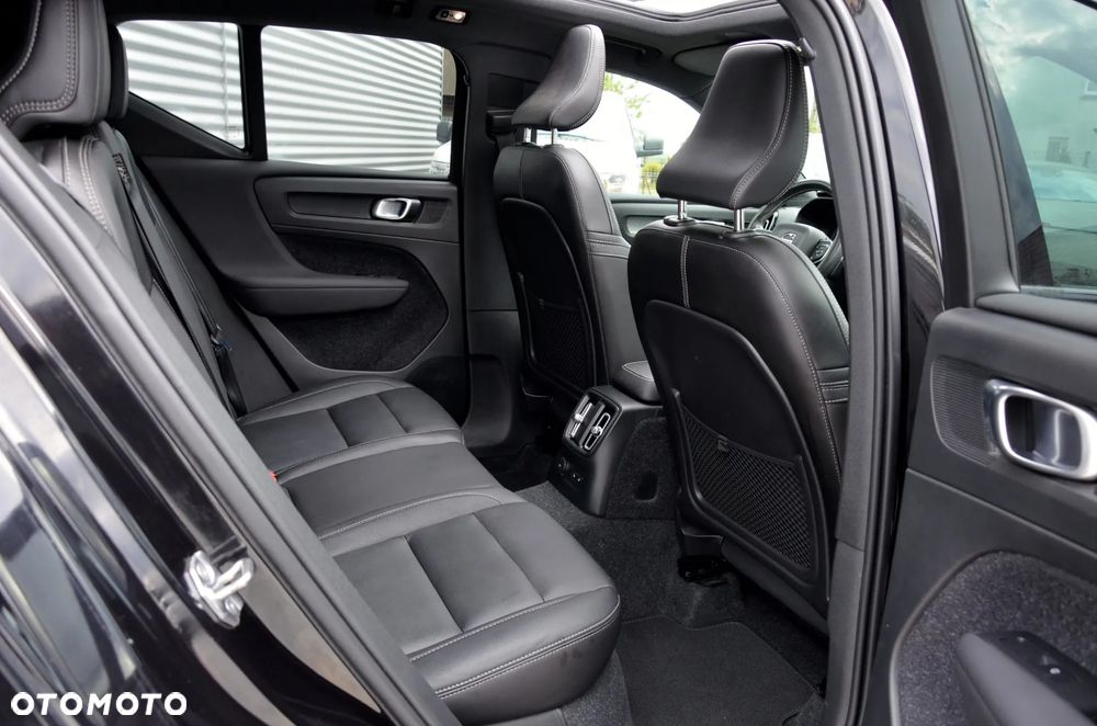 Volvo XC 40 T5 Plug-In Hybrid R-Design - 16