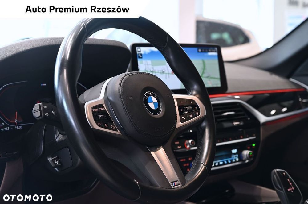 BMW Seria 5 540i xDrive mHEV M Sport sport - 6