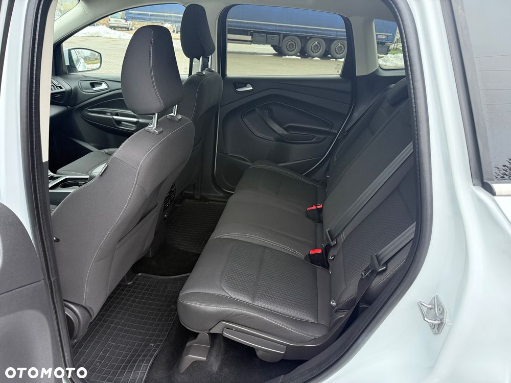 Ford Kuga 1.5 EcoBoost 2x4 Cool & Connect - 18