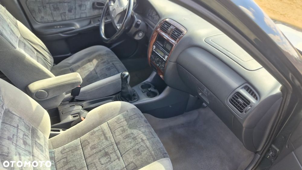 Mazda 626 2.0 Exclusive - 5