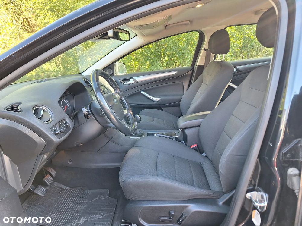 Ford Mondeo 2.0 TDCI Business Edition - 25