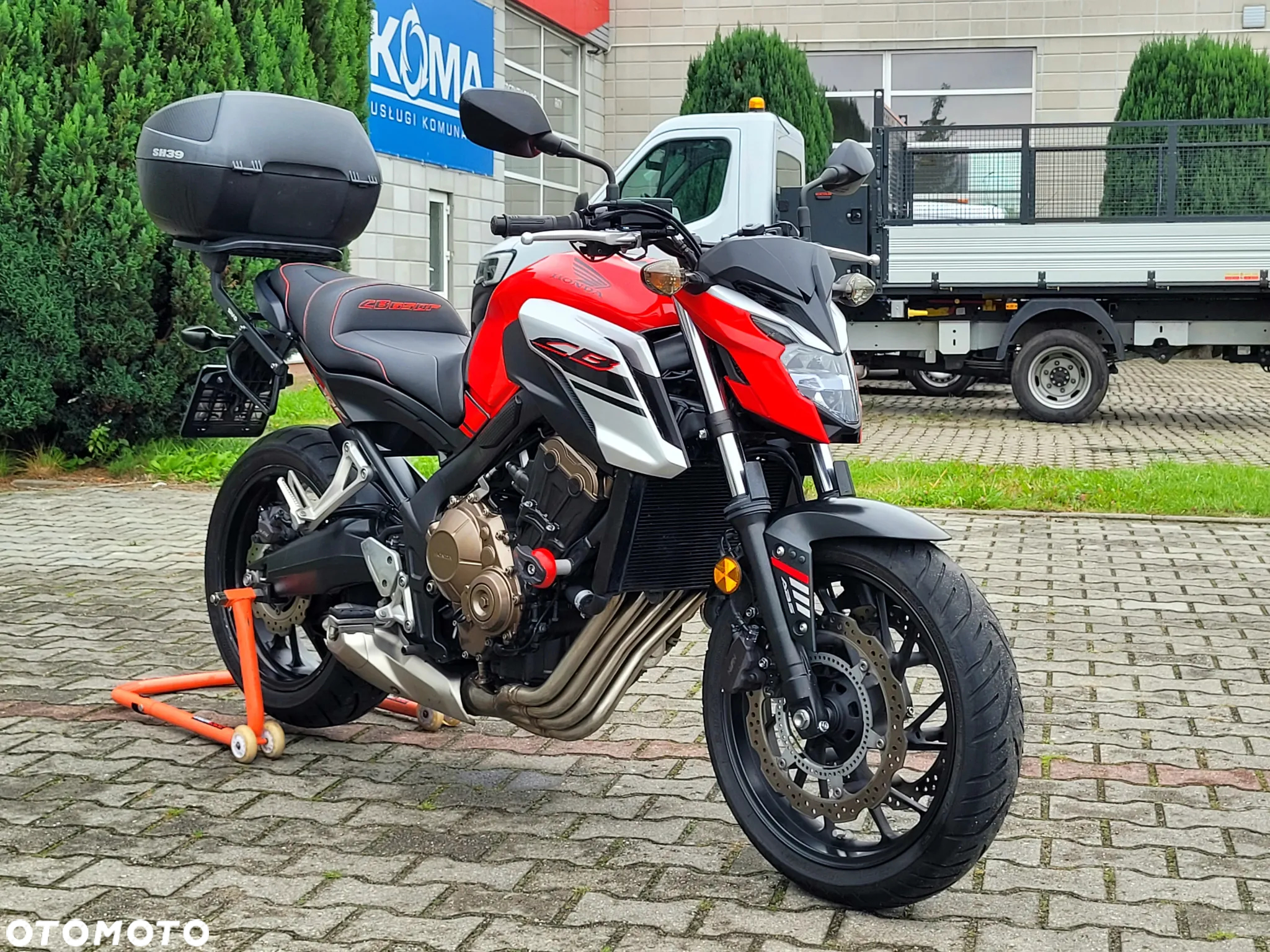 Honda CB - 12