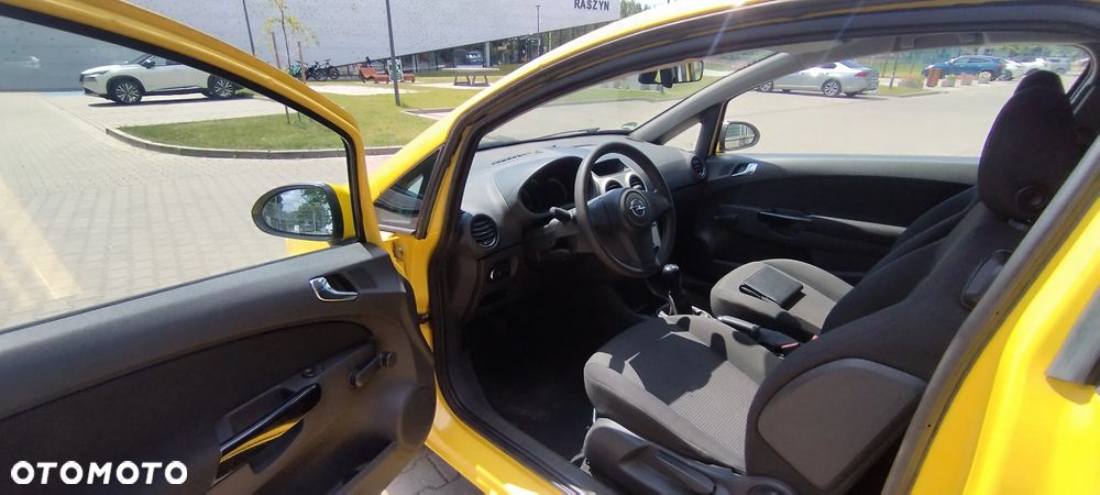 Opel Corsa - 8