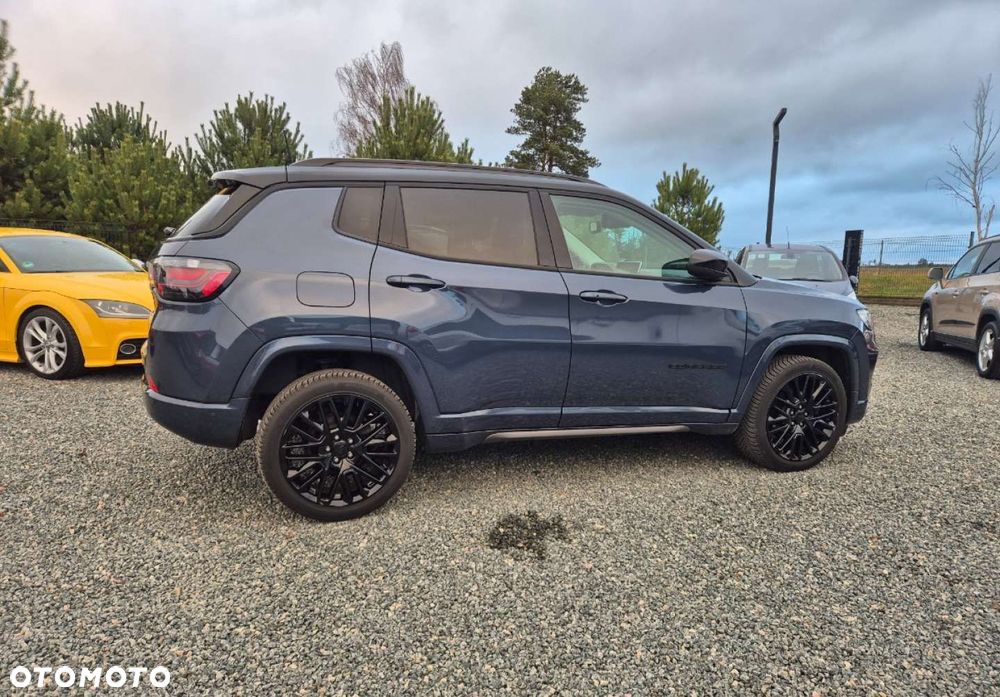 Jeep Compass - 37