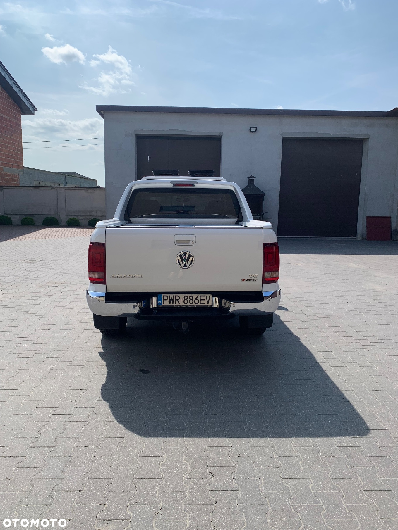 Volkswagen Amarok 3.0 V6 TDI 4Mot Aventura - 3