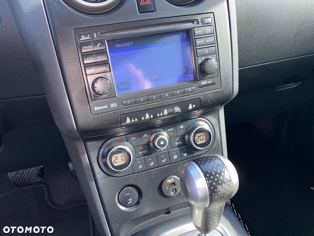 Nissan Qashqai 2.0 4x4 Tekna CVT - 17