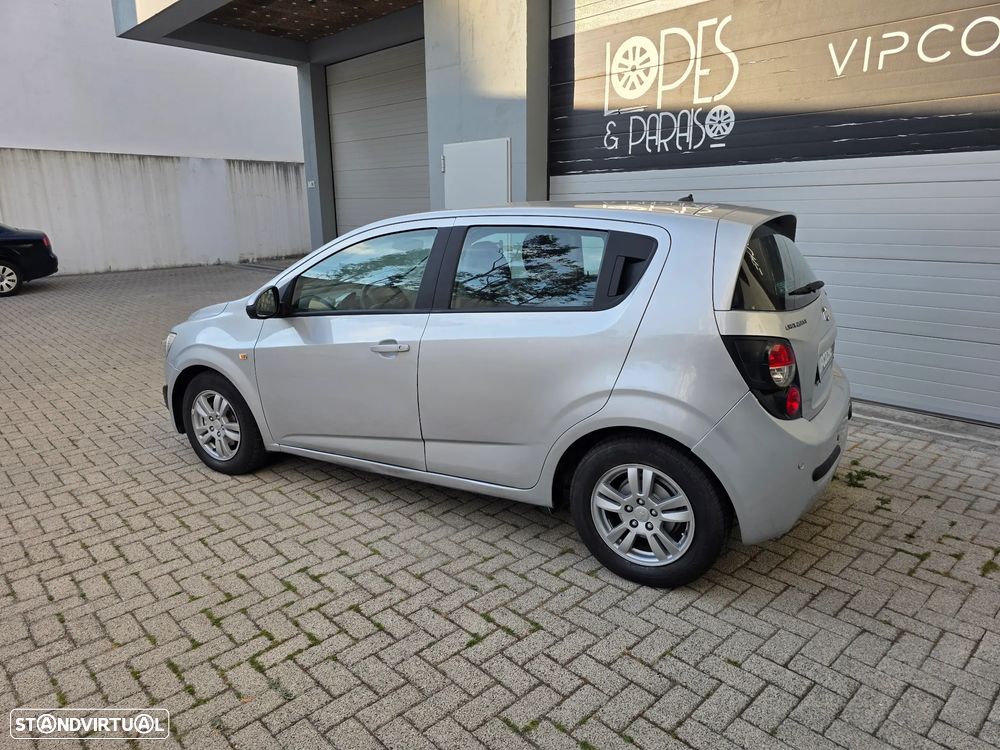 Chevrolet Aveo 1.3 VCDi LTZ - 9