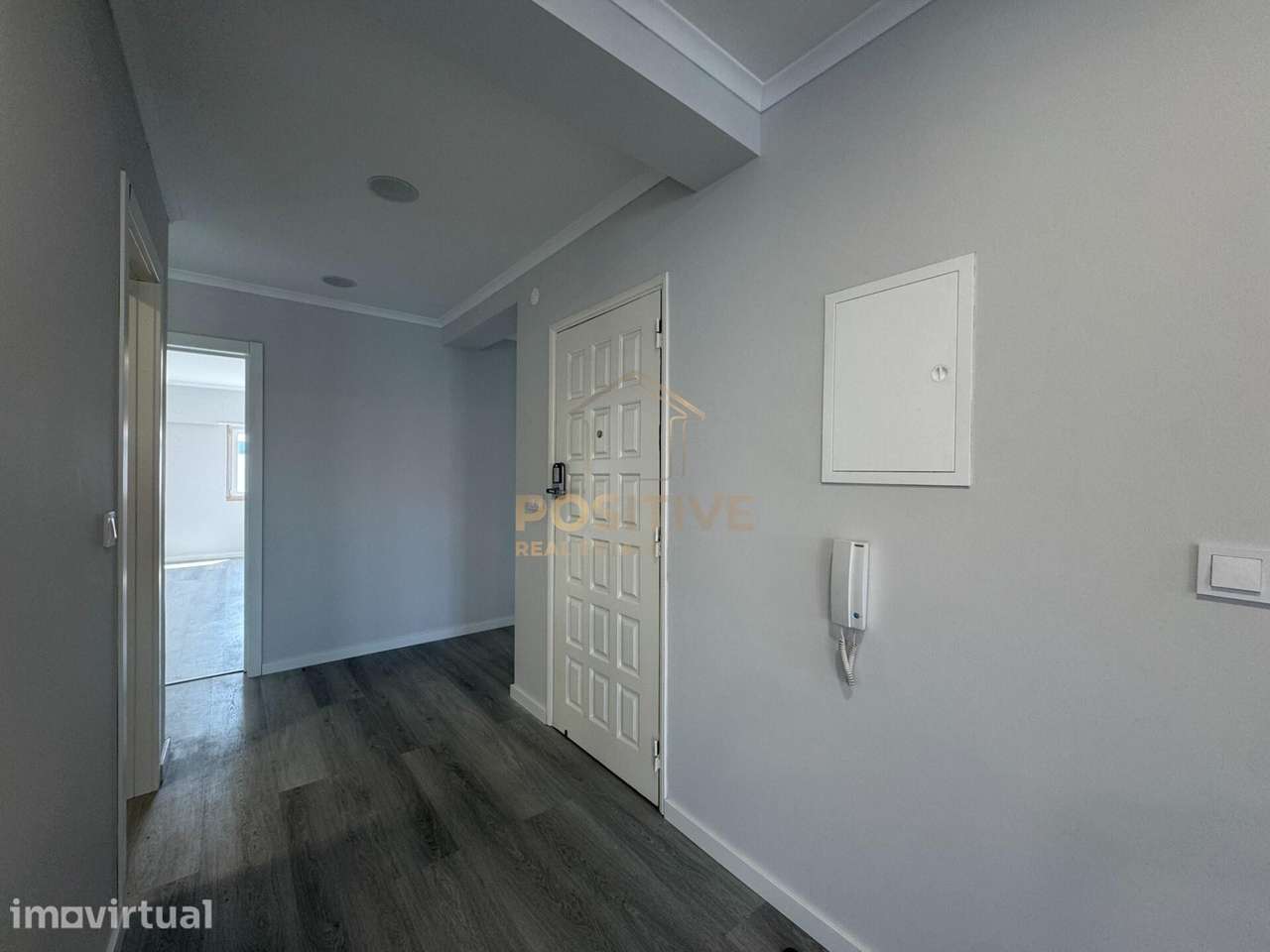 T4 totalmente remodelado na Cruz de Pau | 4 quartos, 2 WC e duas frent - Grande imagem: 2/32