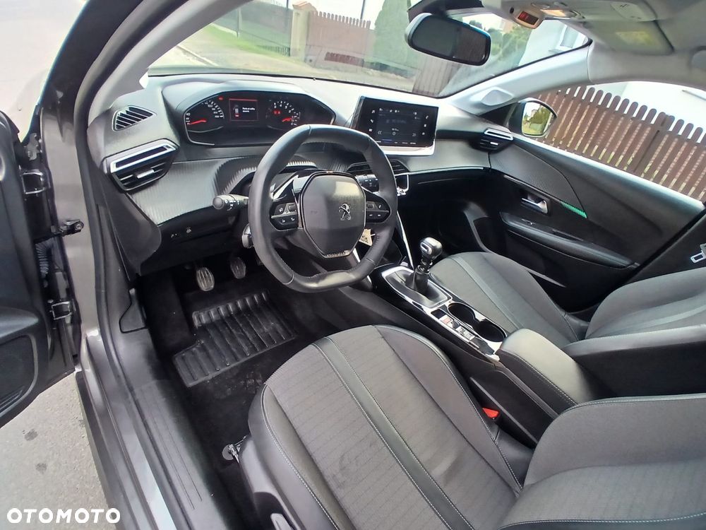 Peugeot 208 1.2 PureTech Allure S&S - 18