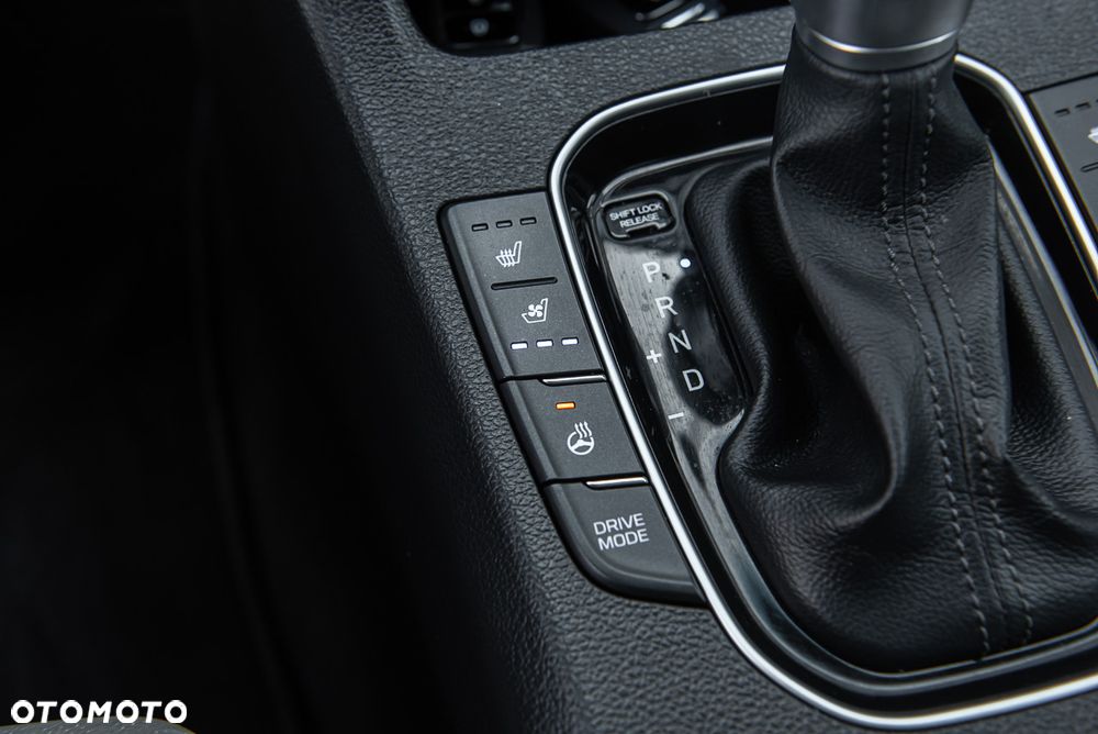 Hyundai i30 1.4 T-GDI DCT Premium - 28