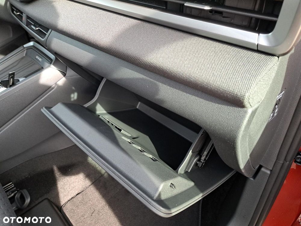 Volkswagen T-Roc 1.5 eTSI Life DSG - 32