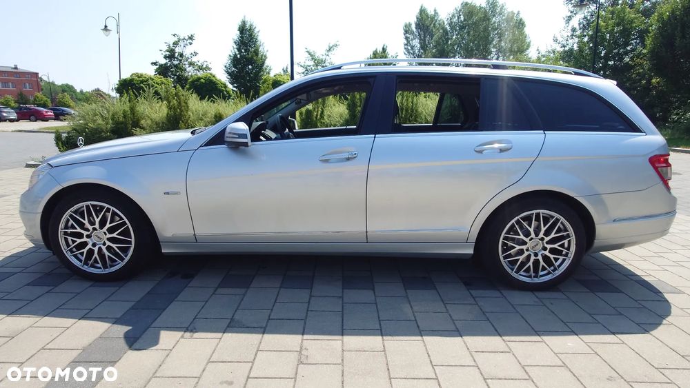 Mercedes-Benz C-Class 2009 photo 5