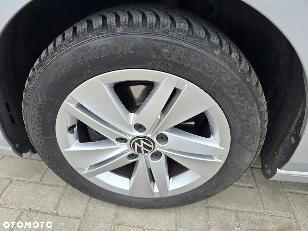 Volkswagen Golf - 17