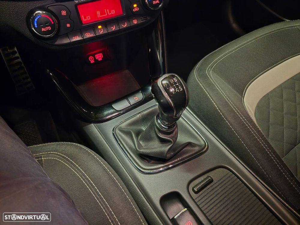 Kia Ceed SW 1.6 CRDi GT Line - 22