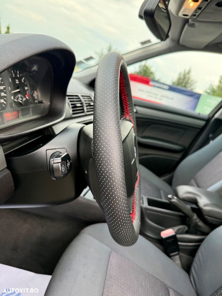 BMW Seria 3 316i Edition Sport - 25
