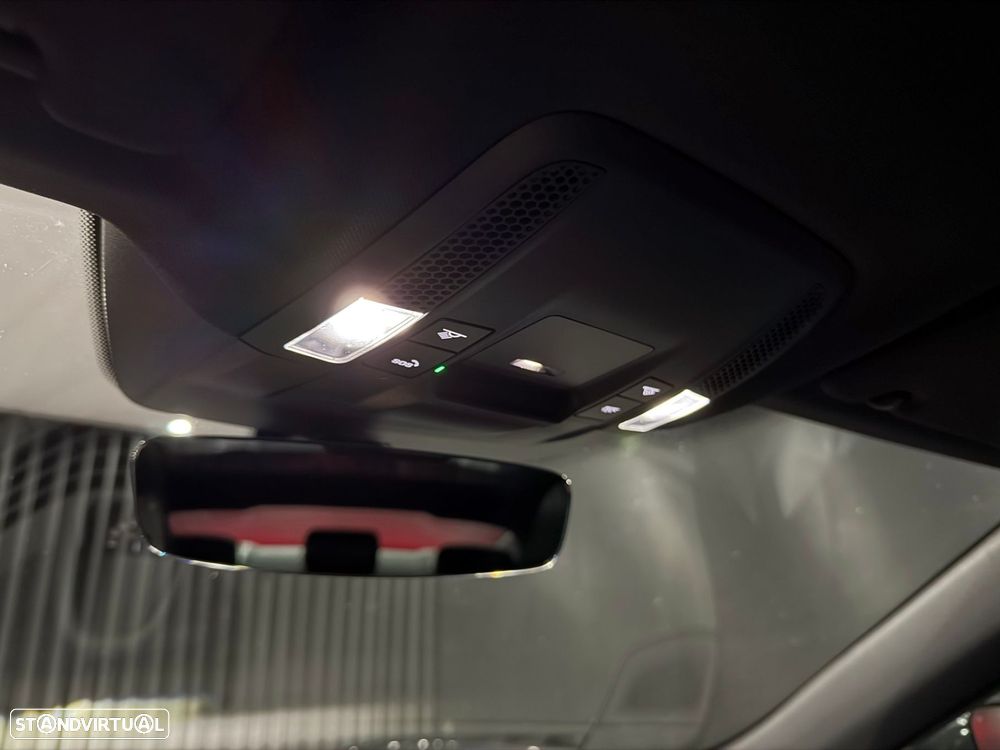 Porsche Taycan 4 - 24