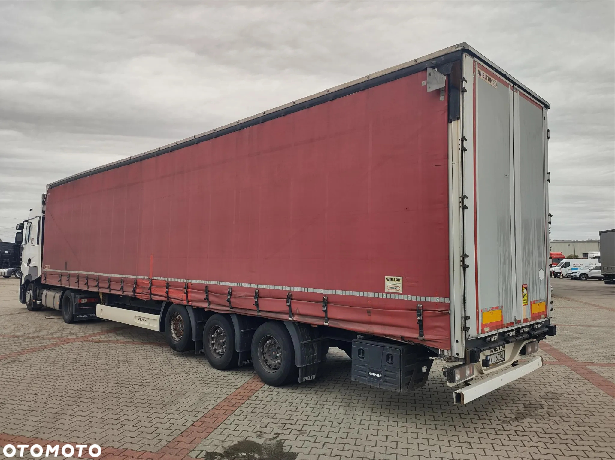 Renault TH480 - 15