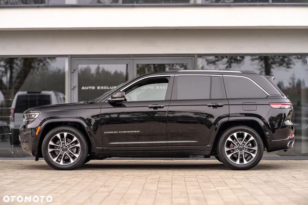 Jeep Grand Cherokee - 15