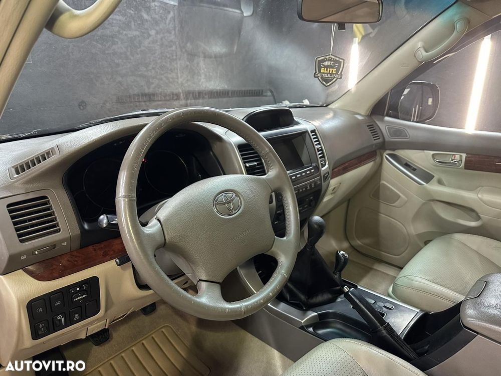 Toyota Land Cruiser 3.0 TD-4D VIP - 7