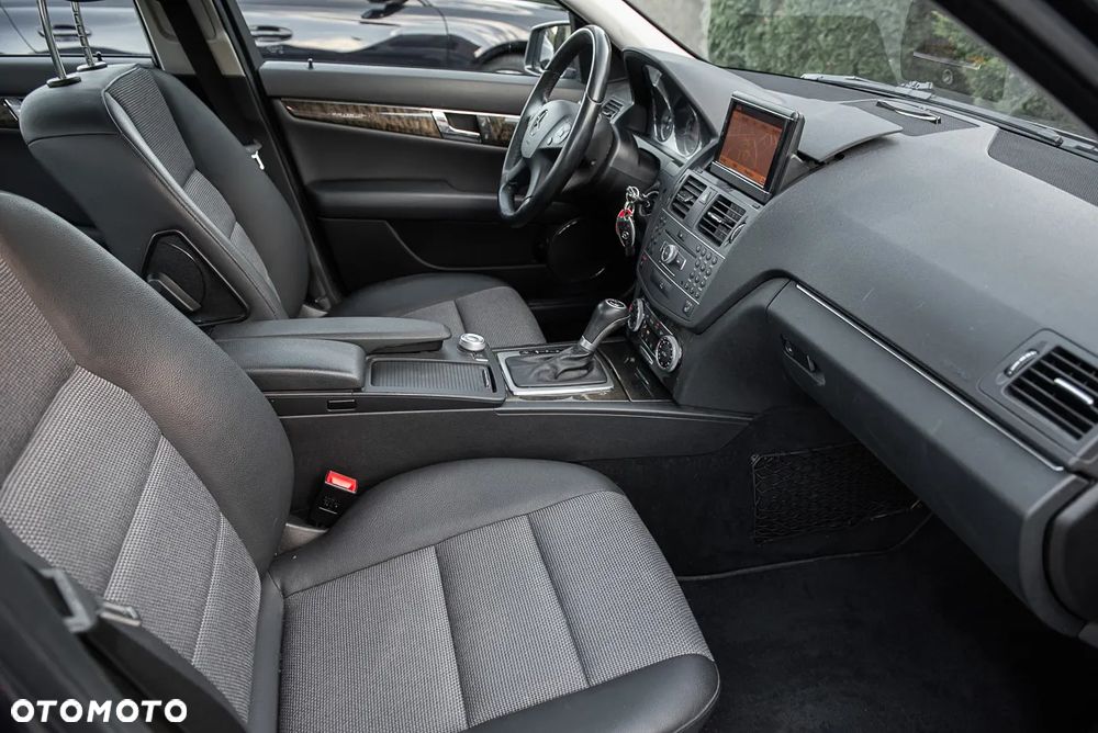 Mercedes-Benz Klasa C - 29