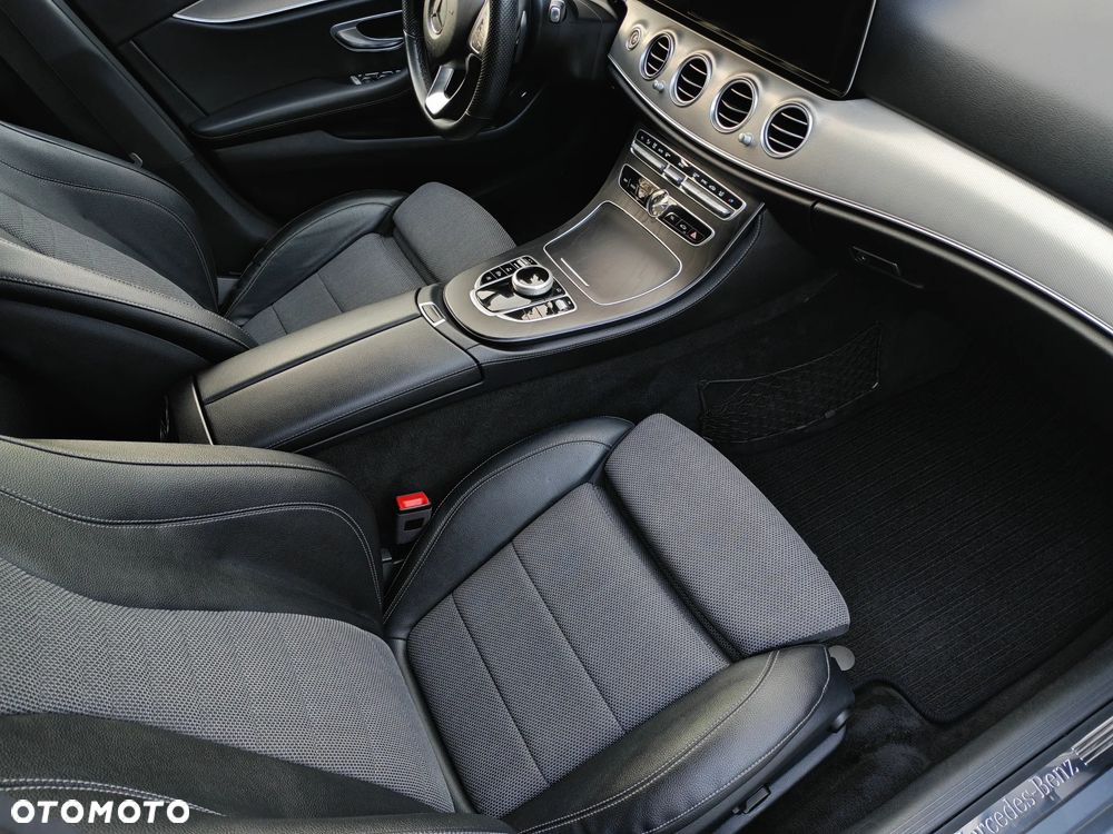 Mercedes-Benz Klasa E 220 d 9G-TRONIC Avantgarde - 31