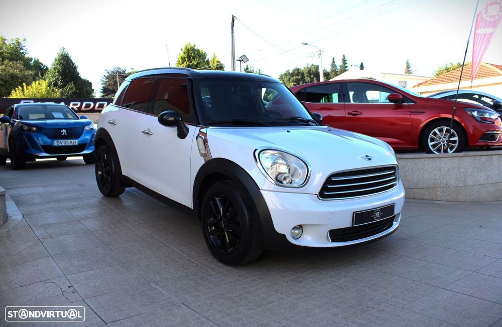 MINI Countryman Cooper D Aut. — fotografia 3