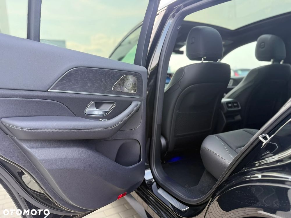 Mercedes-Benz GLE - 28