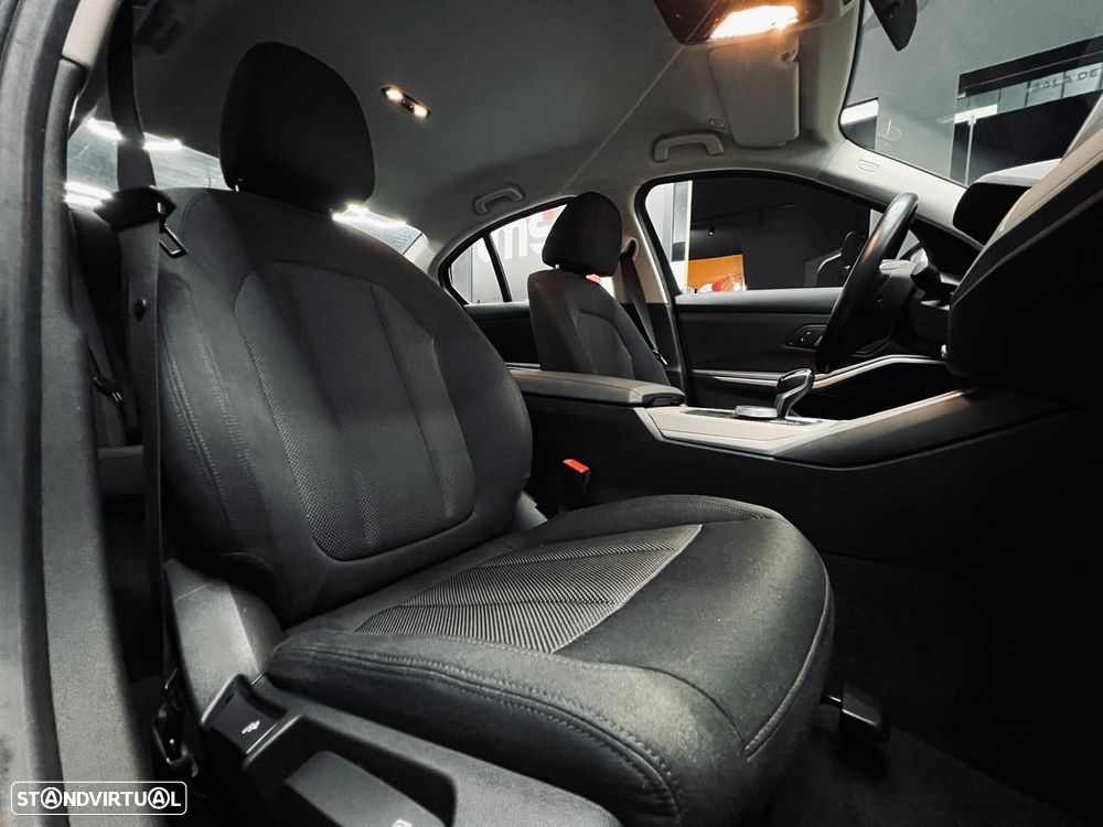 BMW 330 e Corporate Edition Auto - 42