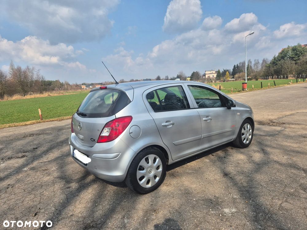 Opel Corsa 1.2 16V Edition - 20