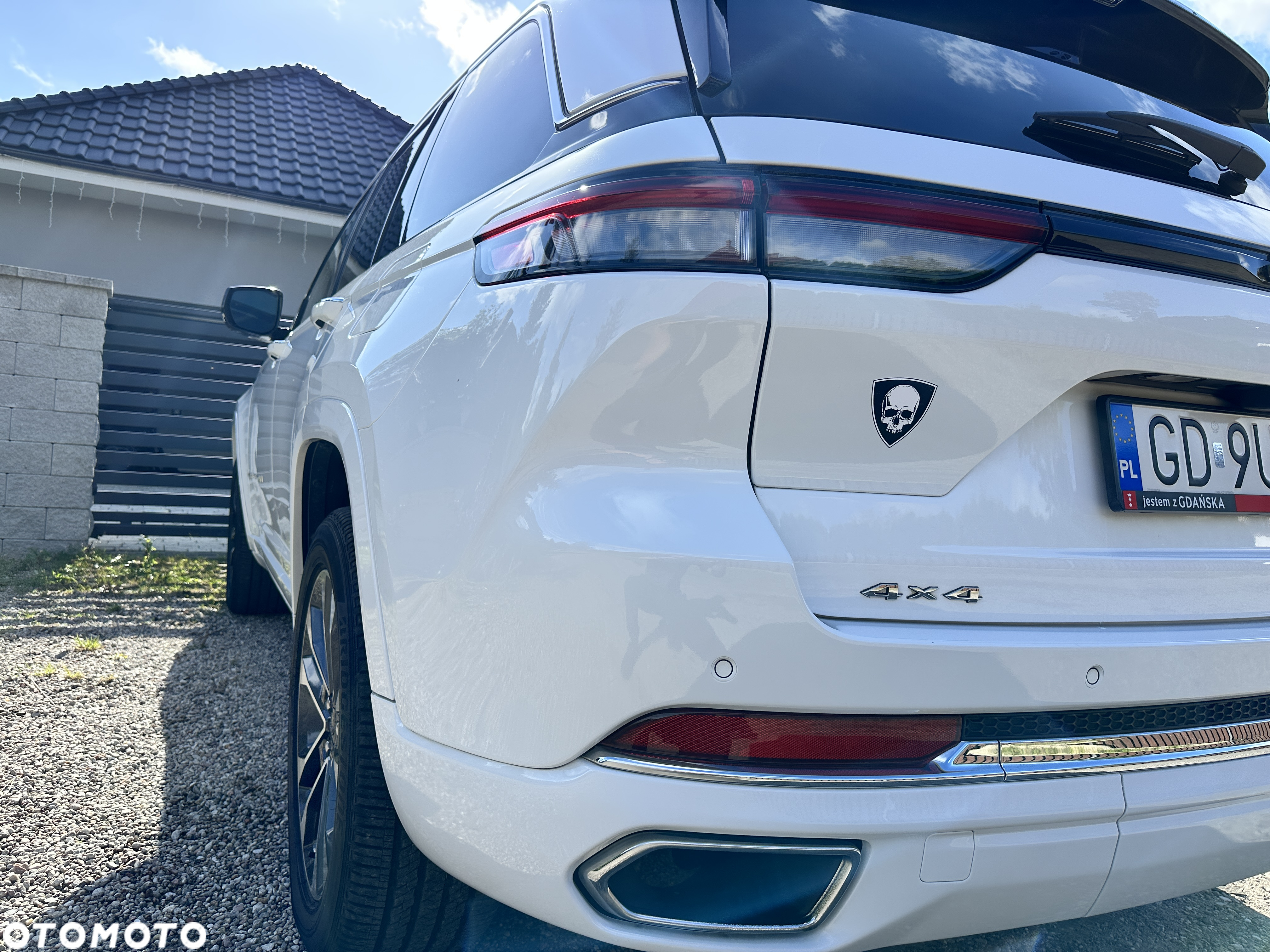 Jeep Grand Cherokee - 23