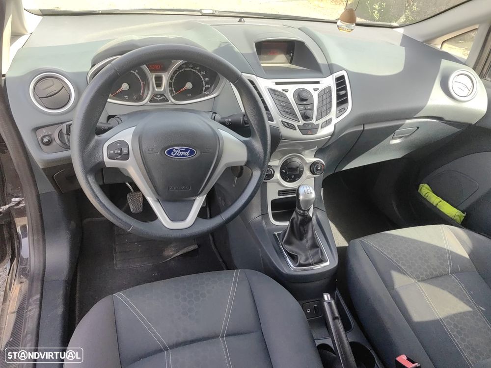 Ford Fiesta 1.4 TDCI Titanium - 9