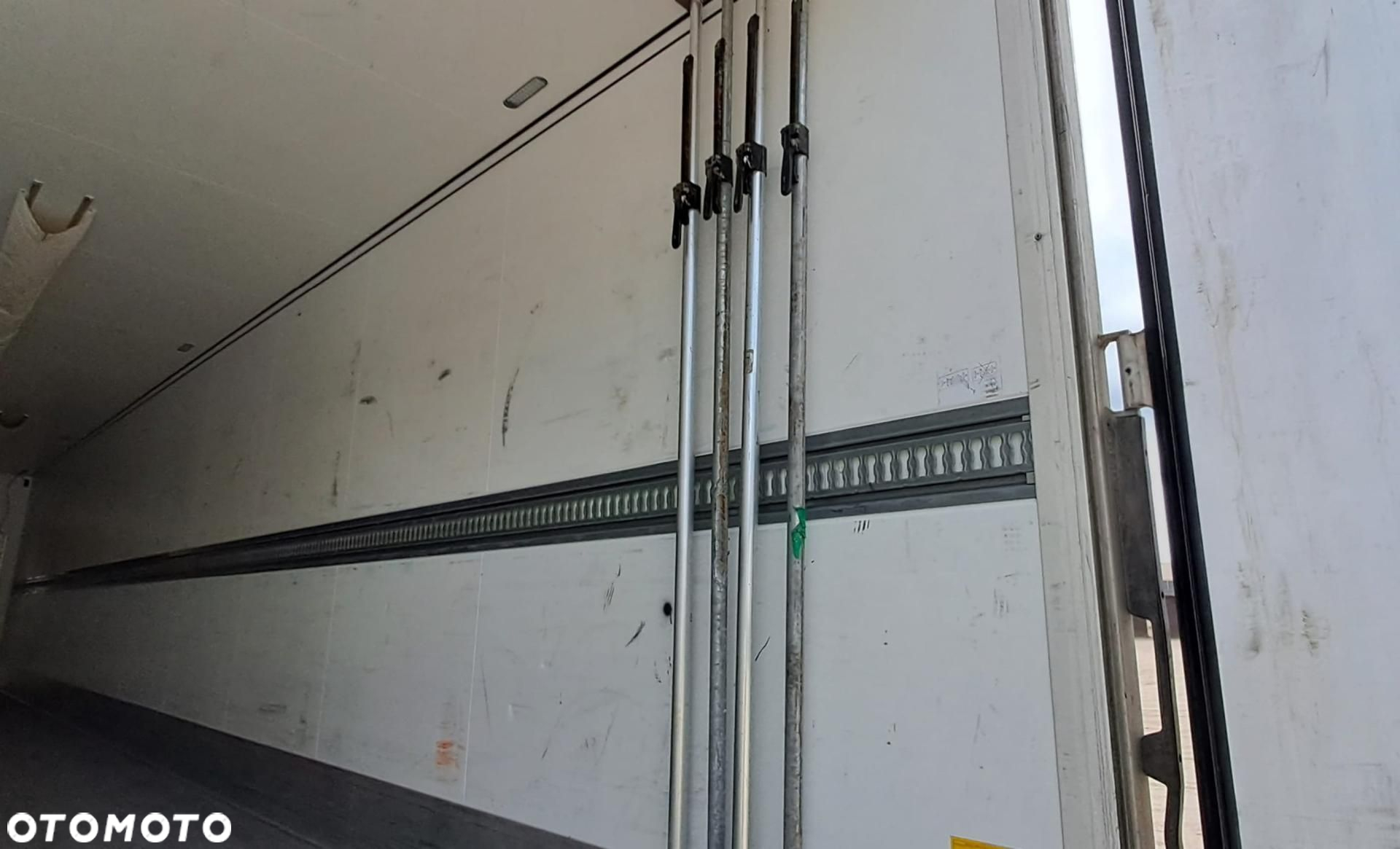 Schmitz Cargobull SKO FP 60 ThermoKing SLXi 300 - 12