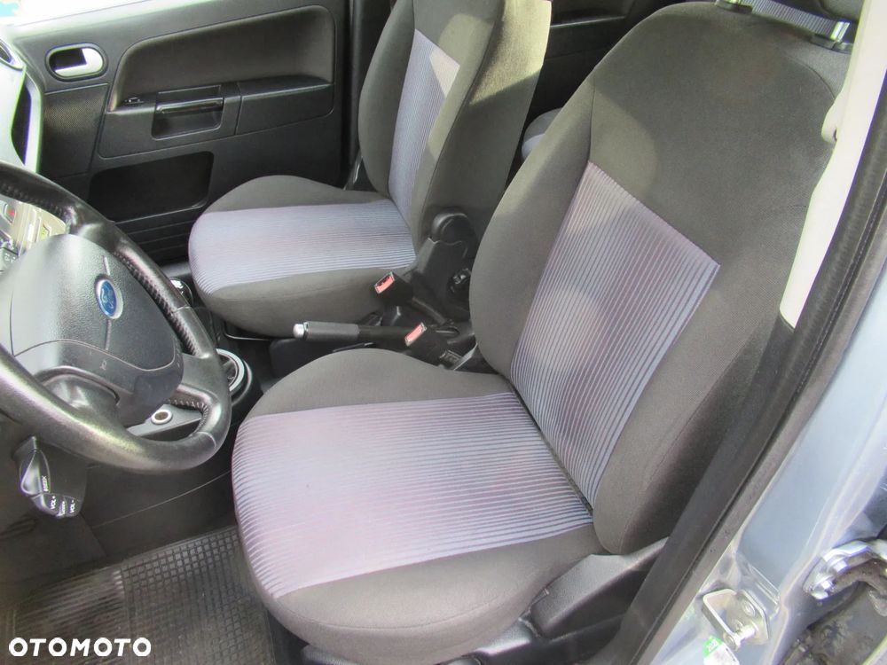 Ford Fusion 1.4 + - 14