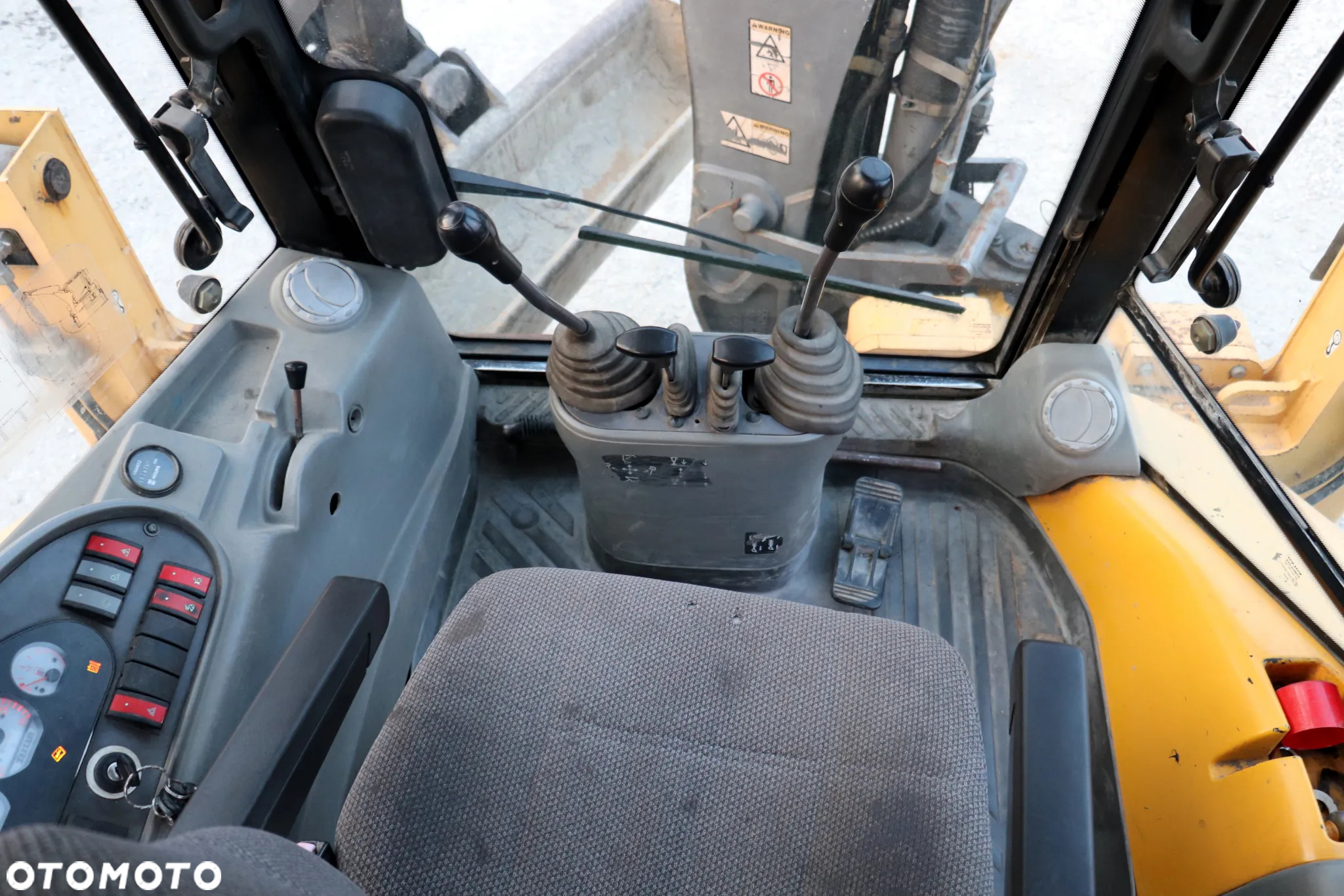 Volvo BL71 - 24