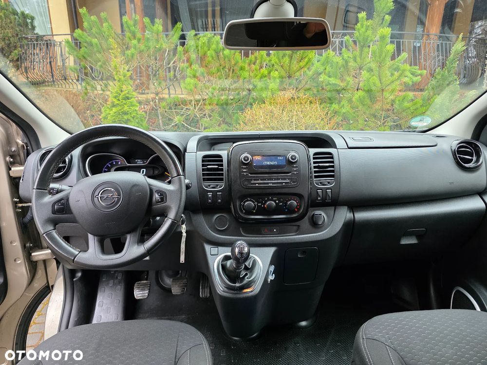 Opel Vivaro - 21