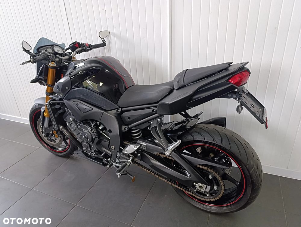 Yamaha FZ8 - 8