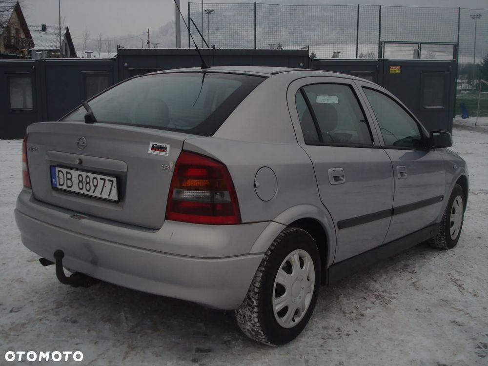 Opel Astra 1.6 Edition - 24