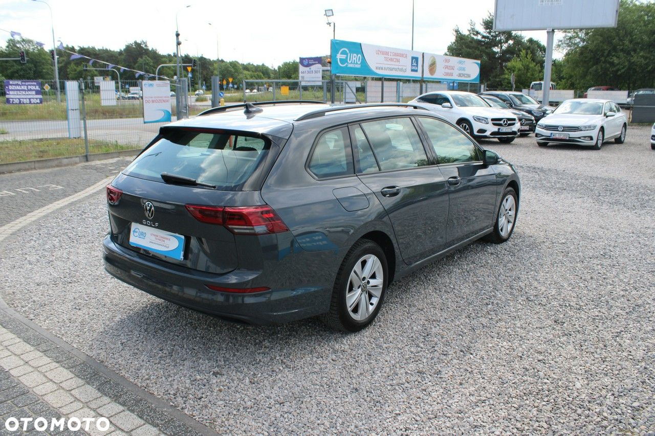 Volkswagen Golf - 6