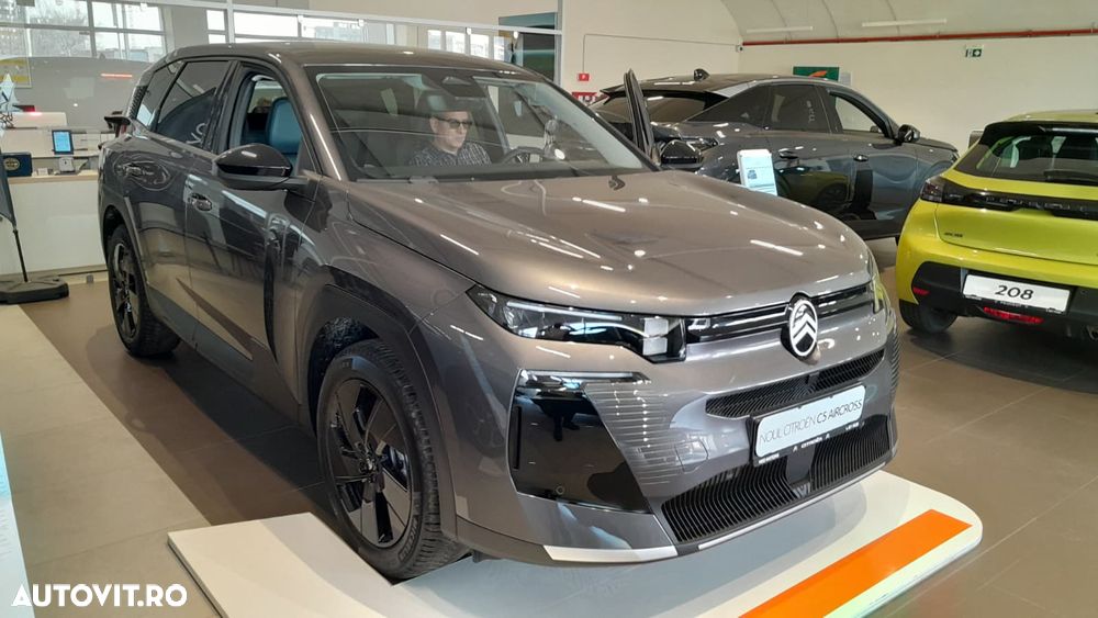 Citroën C5 Aircross Hybrid 145 PLUS - 2