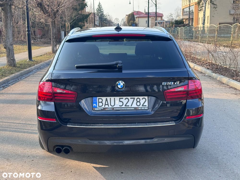 BMW Seria 5 518d M Sport - 4